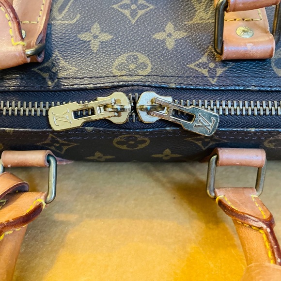 Authentic Keepall 45 ❌SOLD ❌ - Picture 9 of 16